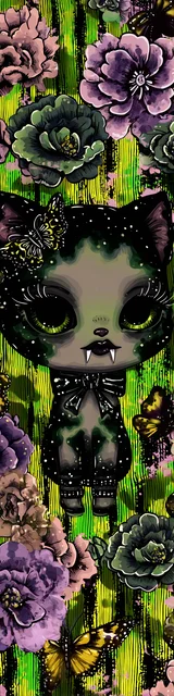 Free kawaii cats bookmark featuring a vampire kawaii cat with green stripes